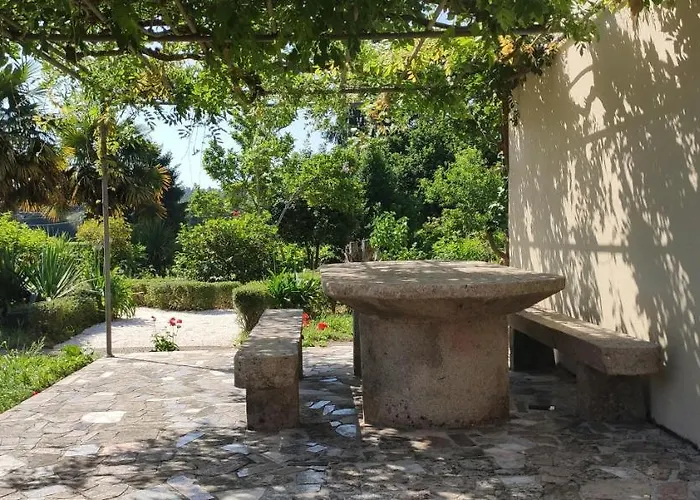 Bouzas Semesterbostad Teo